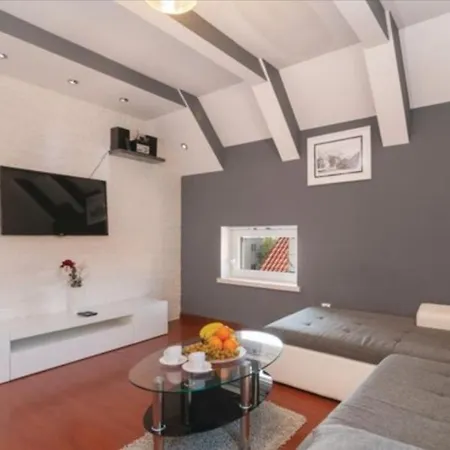 Apartament Bika Omiš Zewnętrze zdjęcie